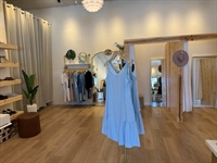 curated clothing boutique old - 3