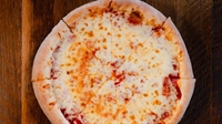 busy location pizza restaurant - 1