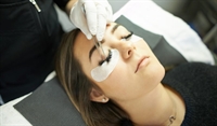 established lash extension beauty - 1