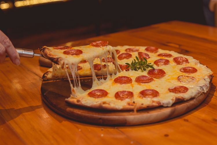 Well-Known Pizza Restaurant In West County For Immediate Sale