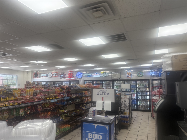 Absentee-Owned Gas Station With Property In Tunica, MS