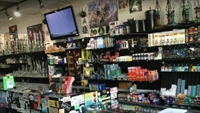 30-year profitable smoke shop - 1