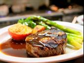 steakhouse greater milwaukee area
