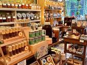 well-established spice retail shop