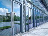 commercial glazing contractor