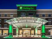 holiday inn suites business