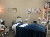 fully equipped esthetics studio