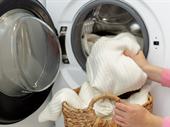 4 000sf laundromat busy