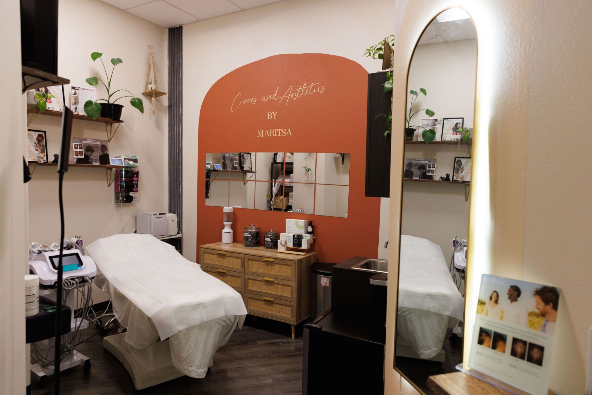 Phenix Salon Suites